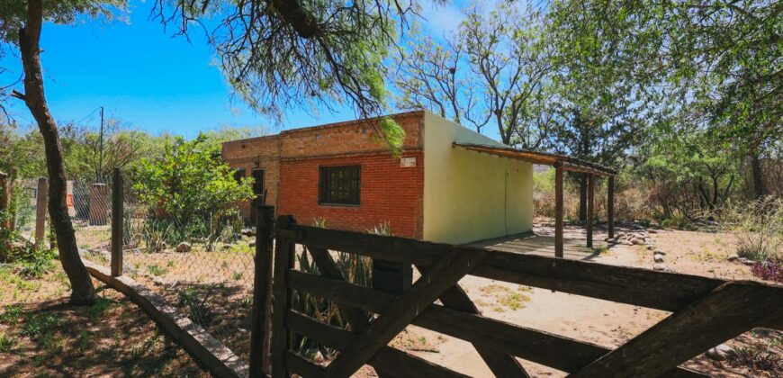 CASA DE DOS DORMITORIOS A UNA CUADRA DEL RIO SAN MARCOS- CALLE EL ZORZAL
