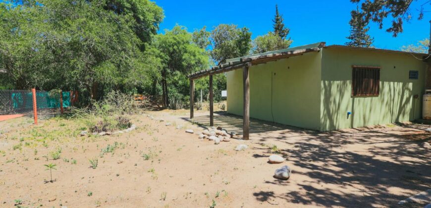 CASA DE DOS DORMITORIOS A UNA CUADRA DEL RIO SAN MARCOS- CALLE EL ZORZAL