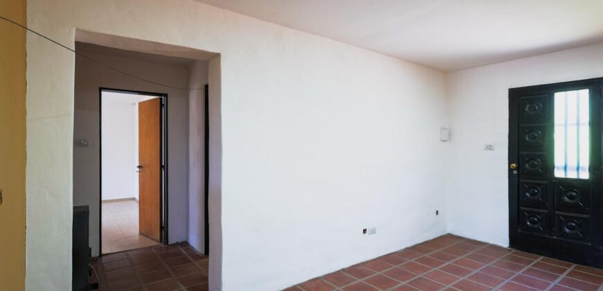 CASA DE DOS DORMITORIOS A UNA CUADRA DEL RIO SAN MARCOS- CALLE EL ZORZAL