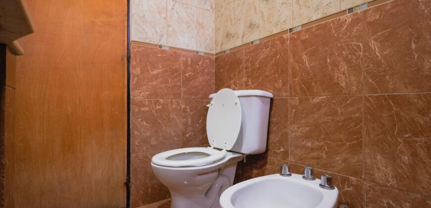 CASA DE DOS DORMITORIOS A UNA CUADRA DEL RIO SAN MARCOS- CALLE EL ZORZAL