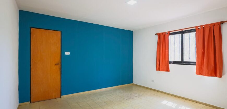 CASA DE DOS DORMITORIOS A UNA CUADRA DEL RIO SAN MARCOS- CALLE EL ZORZAL