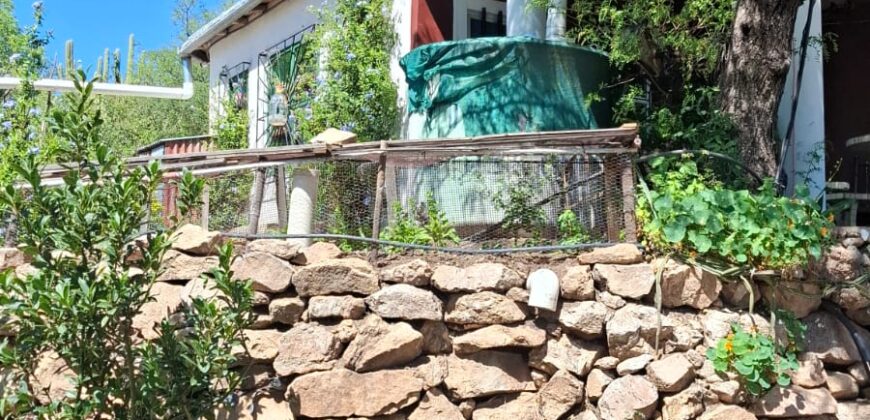 SE VENDE CASA CON GRAN VISTA A LAS SIERRAS-2 DORMITORIOS