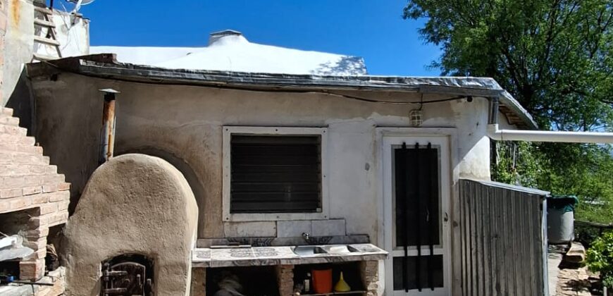 SE VENDE CASA CON GRAN VISTA A LAS SIERRAS-2 DORMITORIOS