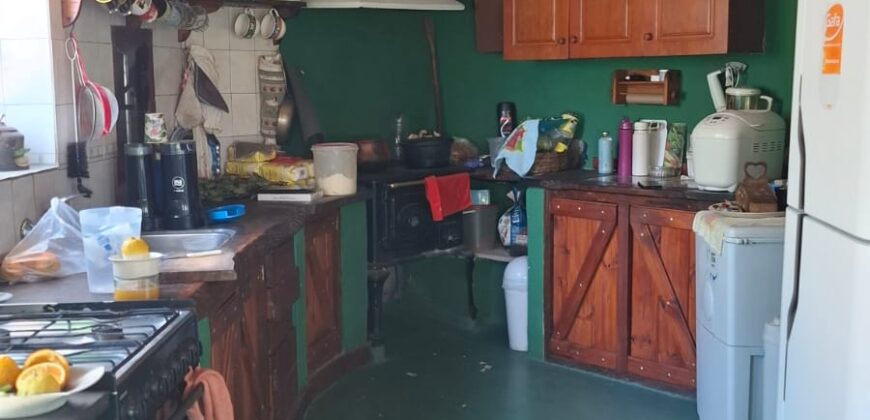 SE VENDE CASA CON GRAN VISTA A LAS SIERRAS-2 DORMITORIOS