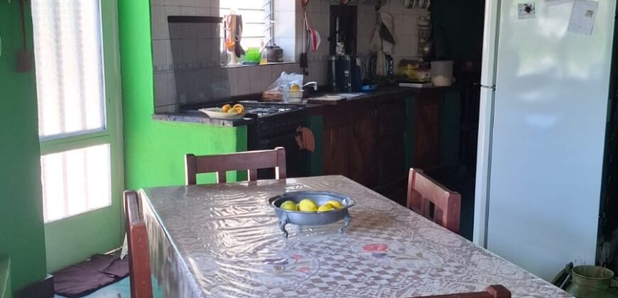 SE VENDE CASA CON GRAN VISTA A LAS SIERRAS-2 DORMITORIOS