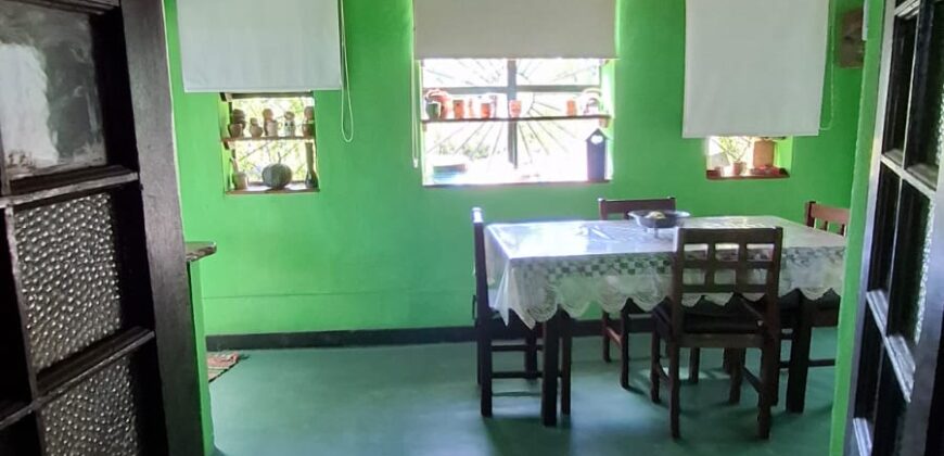 SE VENDE CASA CON GRAN VISTA A LAS SIERRAS-2 DORMITORIOS