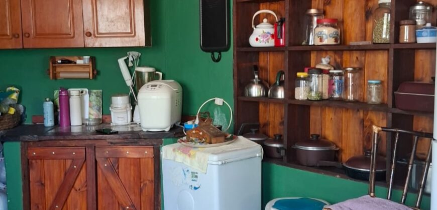 SE VENDE CASA CON GRAN VISTA A LAS SIERRAS-2 DORMITORIOS