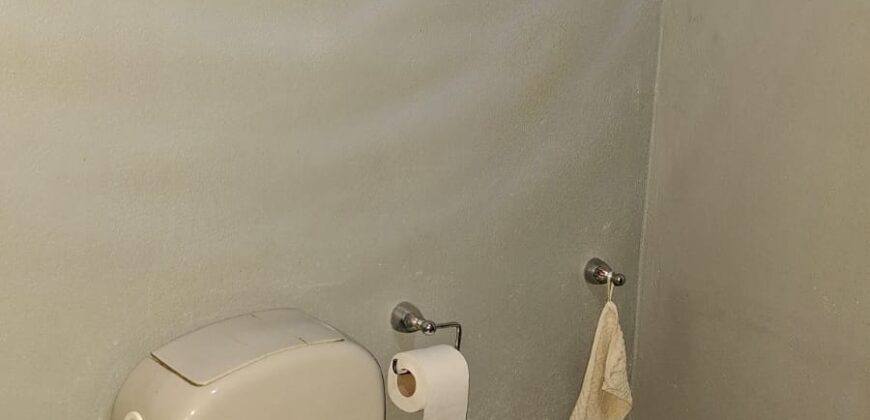 SE VENDE CASA CON GRAN VISTA A LAS SIERRAS-2 DORMITORIOS