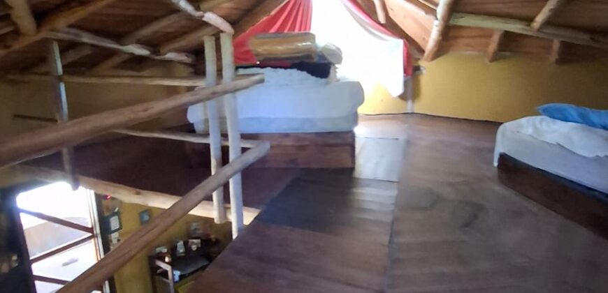 SE VENDE CASA CON GRAN VISTA A LAS SIERRAS-2 DORMITORIOS