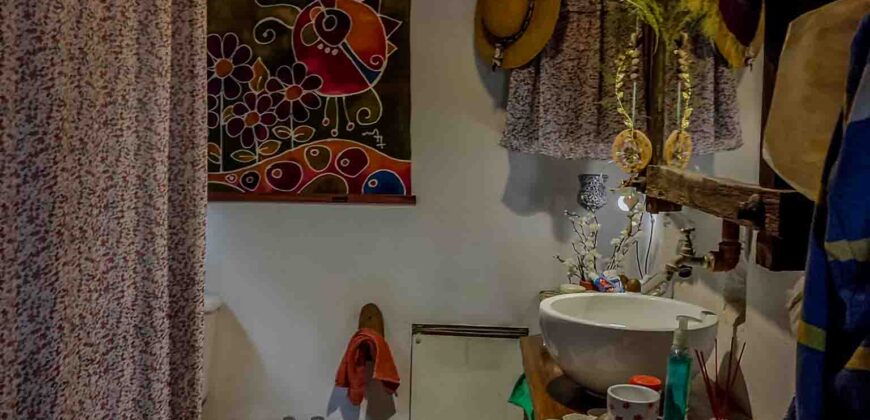 SE VENDE HERMOSO COMPLEJO CON CASA PRINCIPAL+DEPARTAMENTO+DOMO+PILETA