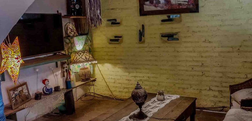 SE VENDE HERMOSO COMPLEJO CON CASA PRINCIPAL+DEPARTAMENTO+DOMO+PILETA