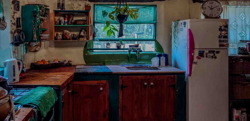 SE VENDE HERMOSO COMPLEJO CON CASA PRINCIPAL+DEPARTAMENTO+DOMO+PILETA