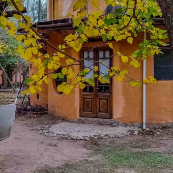 SE VENDE HERMOSO COMPLEJO CON CASA PRINCIPAL+DEPARTAMENTO+DOMO+PILETA