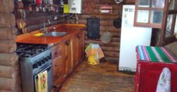 CABAÑA DE MADERA EN LA LOMA- TRES DORMITORIOS