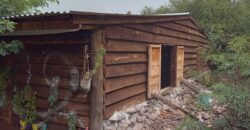 CABAÑA DE MADERA EN LA LOMA- TRES DORMITORIOS