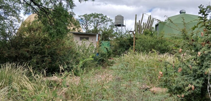 DOS DOMOS EN LAS SIERRAS – TERRENO DE 1.130m2