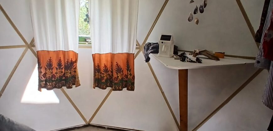 DOS DOMOS EN LAS SIERRAS – TERRENO DE 1.130m2