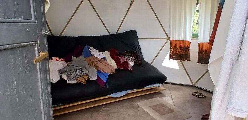 DOS DOMOS EN LAS SIERRAS – TERRENO DE 1.130m2