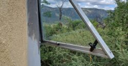 DOS DOMOS EN LAS SIERRAS – TERRENO DE 1.130m2