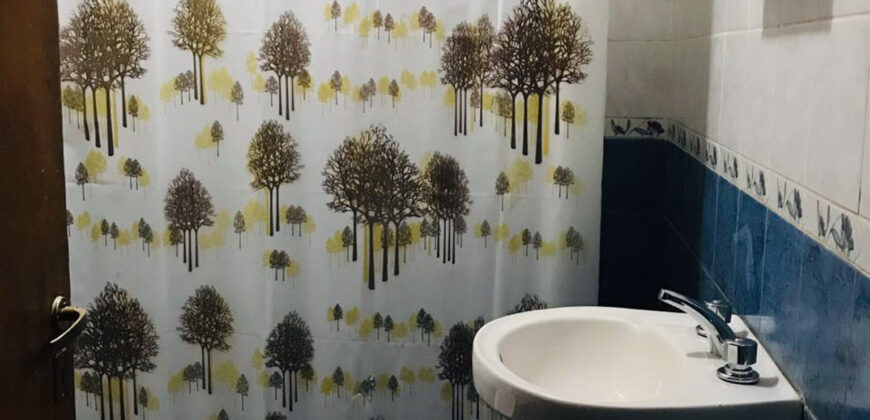 CASA DE DOS PLANTAS CON BALCON TERRAZA- 4 DORMITORIOS- A METROS DEL RIO