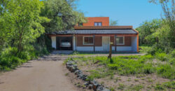 CASA DE DOS PLANTAS CON BALCON TERRAZA- 4 DORMITORIOS- A METROS DEL RIO