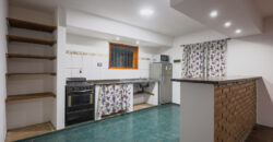 CASA DE DOS PLANTAS CON BALCON TERRAZA- 4 DORMITORIOS- A METROS DEL RIO