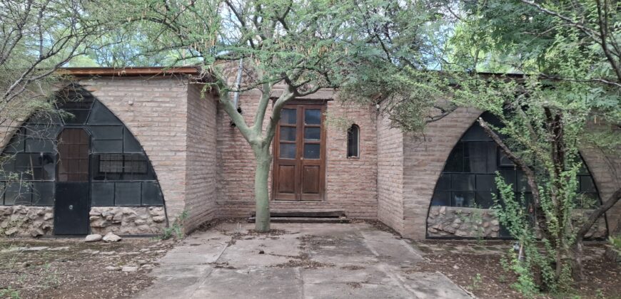 SE VENDE CASA + DEPARTAMENTO- SUP.12.719m2- LAS GRAMILLAS