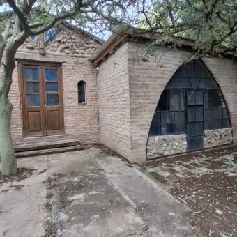 SE VENDE CASA + DEPARTAMENTO- SUP.12.719m2- LAS GRAMILLAS