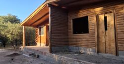 SE VENDE PROPIEDAD CON CASA PRINCIPAL + DOS CABAÑAS