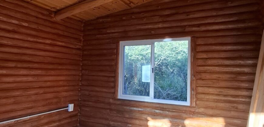 SE VENDE PROPIEDAD CON CASA PRINCIPAL + DOS CABAÑAS