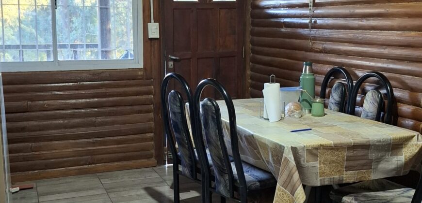 SE VENDE PROPIEDAD CON CASA PRINCIPAL + DOS CABAÑAS