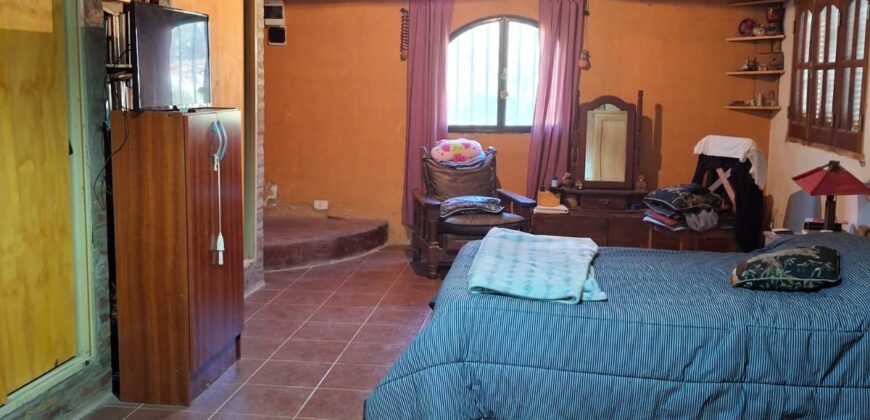 CHALET SOBRE CALLE SAN MARTIN- CASA+DOS DORMIS+LOCAL COMERCIAL