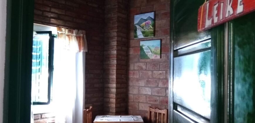 CHALET SOBRE CALLE SAN MARTIN- CASA+DOS DORMIS+LOCAL COMERCIAL