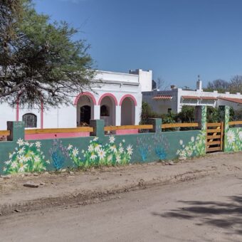 CHALET SOBRE CALLE SAN MARTIN- CASA+DOS DORMIS+LOCAL COMERCIAL