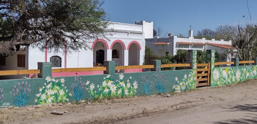 CHALET SOBRE CALLE SAN MARTIN- CASA+DOS DORMIS+LOCAL COMERCIAL