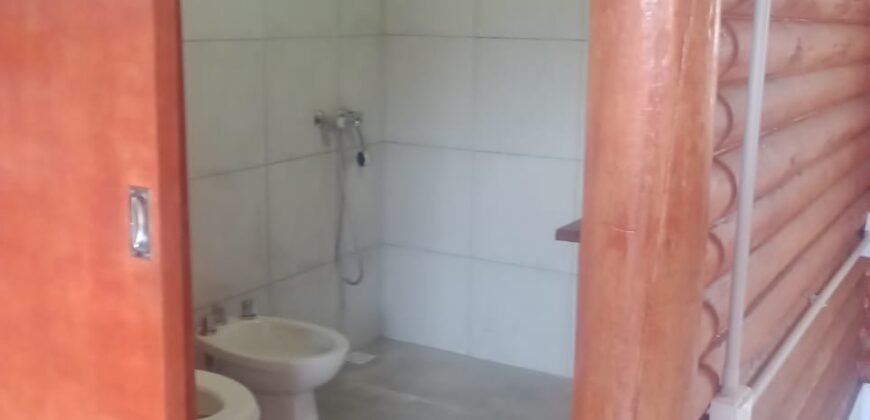 SE VENDE PROPIEDAD CON CASA PRINCIPAL + DOS CABAÑAS