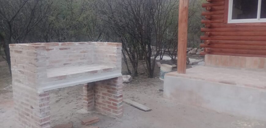SE VENDE PROPIEDAD CON CASA PRINCIPAL + DOS CABAÑAS