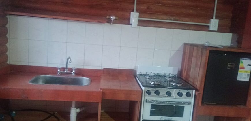 SE VENDE PROPIEDAD CON CASA PRINCIPAL + DOS CABAÑAS