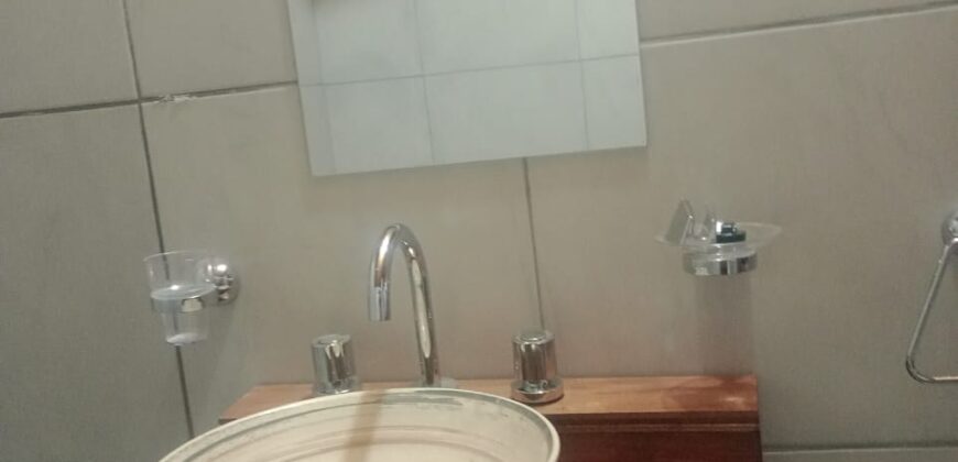 SE VENDE PROPIEDAD CON CASA PRINCIPAL + DOS CABAÑAS