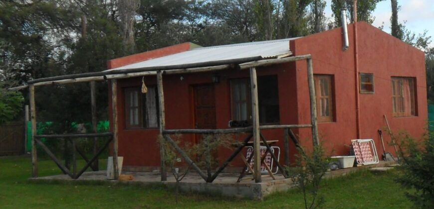 Se vende – alquila casa con pileta en la banda norte – 2.5km del centro