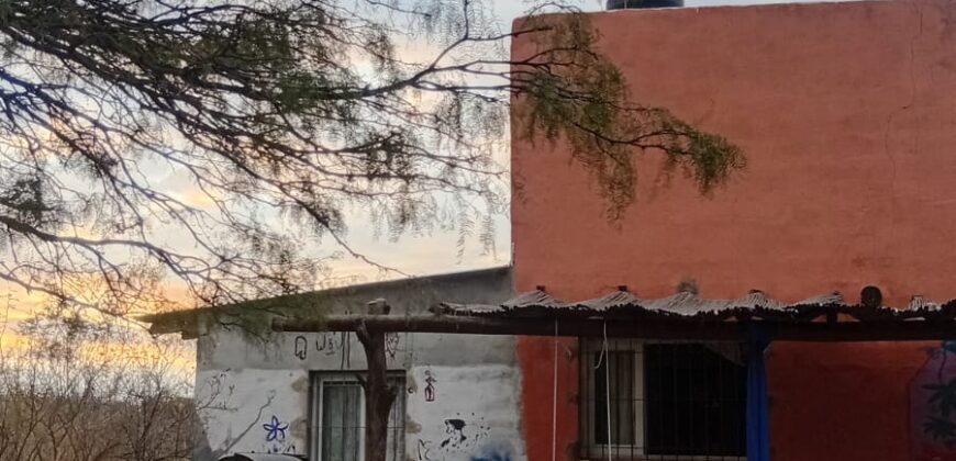 Se vende casa en La Banda con terreno de 4500mts2